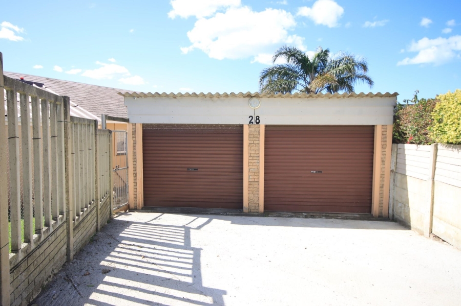 3 Bedroom Property for Sale in Greenfields Eastern Cape